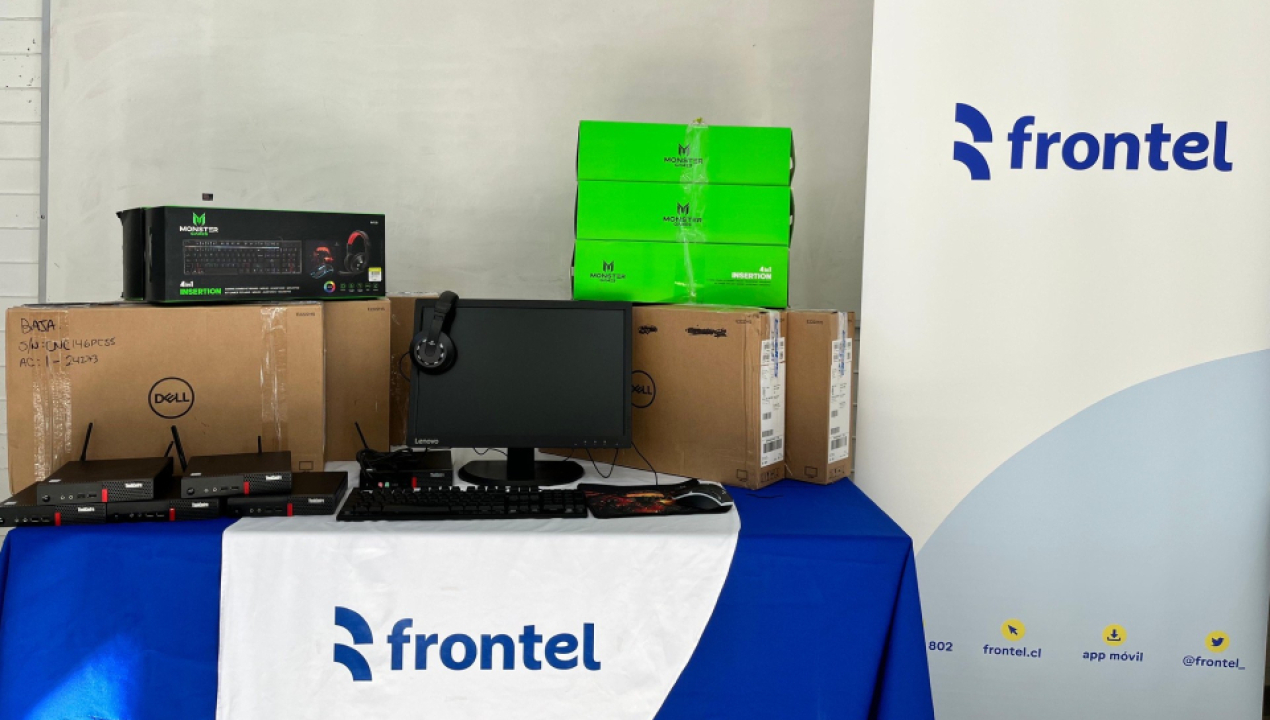 /frontel-entrego-computadores-a-liceo-nahuelbuta-de-contulmo