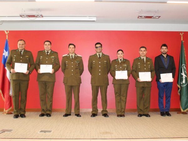 Cinco funcionarios del TIC de Carabineros concluyen Diplomado en Inteligencia Artificial