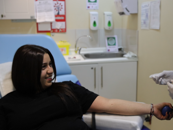 Banco de Sangre del HCM enfrenta semanas de stock crítico y refuerza llamado a la comunidad a donar