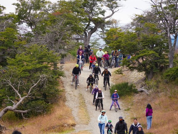 Cicletada Familiar congregó a cerca de 200 personas en Parque María Behety