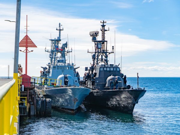 Armada de Chile refuerza presencia en el Estrecho de Magallanes con comisionamiento de unidad a la tercera zona naval