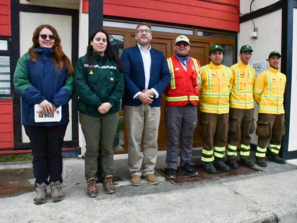 Brigada “Lenga-12”: Temporada 2025-2026 finaliza sin incendios forestales pero con hallazgo de 15 fogatas mal apagadas en lugares no habilitados de Isla Navarino