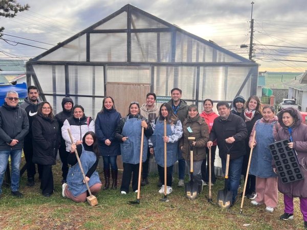 Iniciativa del Ministerio de Desarrollo Social y Familia promueve la seguridad alimentaria, el trabajo colaborativo y la autonomía en la producción de alimento