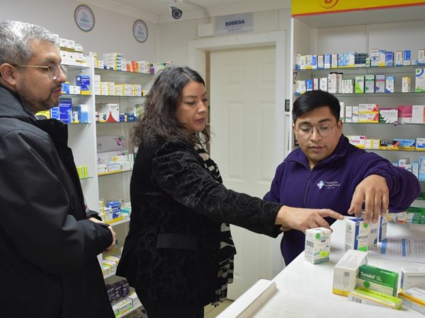 Autoridades regionales destacan beneficios de ley cenabast para acceder a medicamentos a menor costo