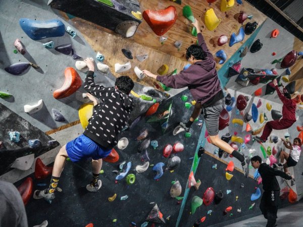 Taller municipal de escalada culminó con exitoso cierre junto a las familias
