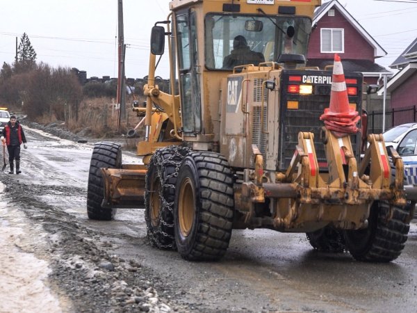 Municipio refuerza trabajos en caminos periurbanos por lluvias y deshielos