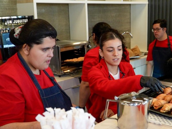 Café Inclusivo inicia marcha blanca y abre nuevas oportunidades laborales