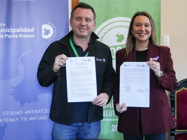 Punta Arenas y Las Condes firman convenio de colaboración