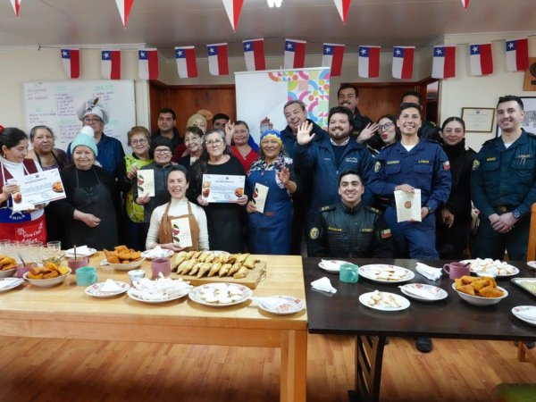 Sabores de Nuestra Tierra rescata la cocina tradicional chilena junto a personas mayores de Puerto Williams