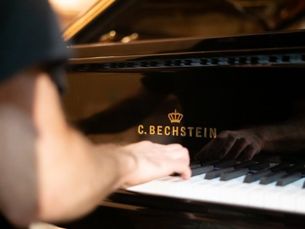 Comienza retiro de invitaciones para concierto del pianista Pablo Bendersky