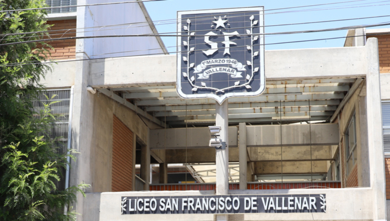 /regionales/region-de-atacama/fide-y-detencion-de-director-de-liceo-por-error-administrativo-es