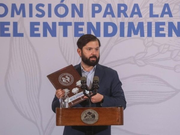 Presidente Boric anunció medidas para implementar informe de Comisión para la Paz