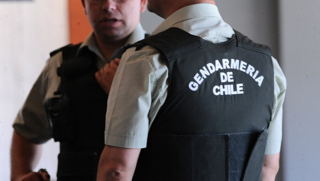 /actualidad/gendarmeria-remueve-a-dos-funcionarios-tras-error-que-libero-a-imputado-en
