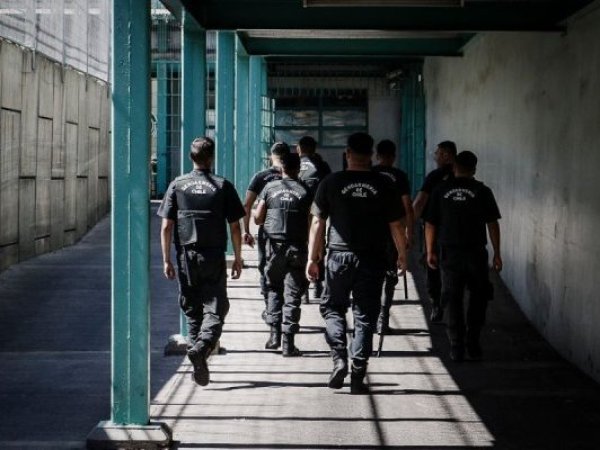 Gremios de Gendarmería rechazan dichos de Gajardo por eventual “sabotaje” interno