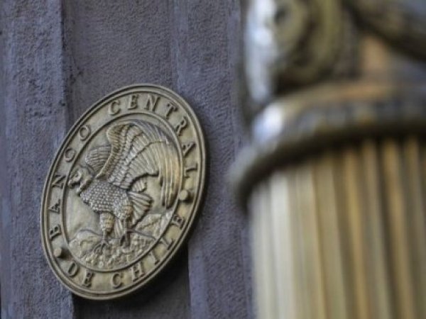 Banco Central advierte mayor inflación y recorta proyección de crecimiento para 2026