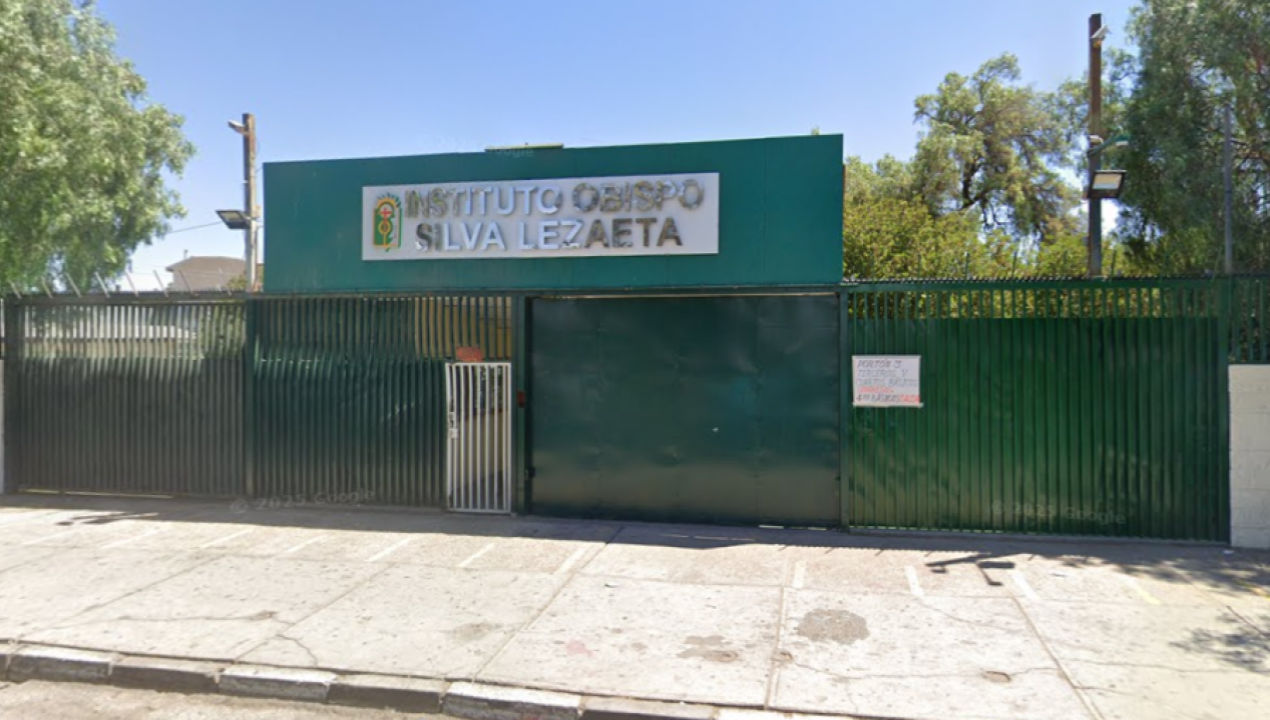 /regionales/region-de-antofagasta/estudiante-mata-a-inspectora-tras-ataque-con-arma-blanca-en-colegio-de