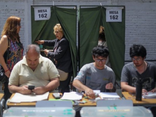 La Comisión de Gobierno Interior de la Cámara rechazó la propuesta que buscaba terminar con el feriado electoral en días de votación