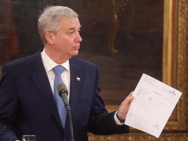 “Predicar con el ejemplo”: presidente propone reforma constitucional para cese de autoridades por consumo de drogas