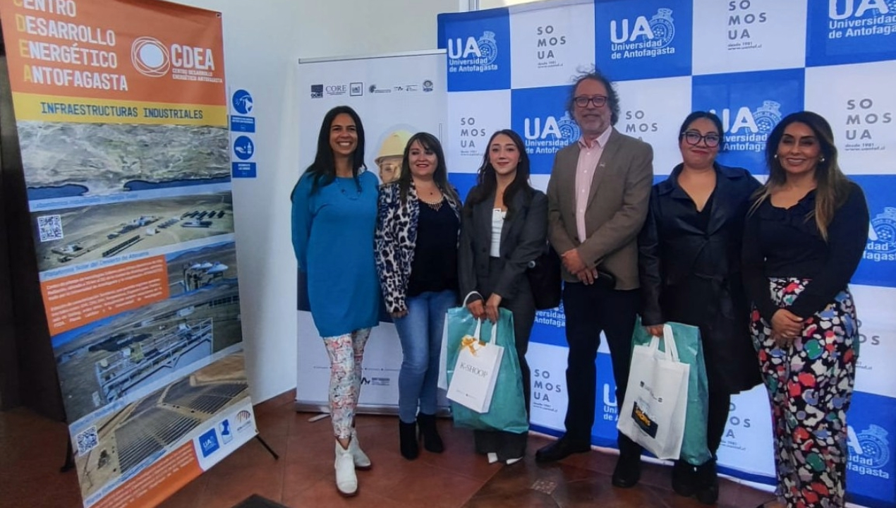 /mujeres-solares-entregan-becas-para-cursar-doctorado-en-energia-solar-en